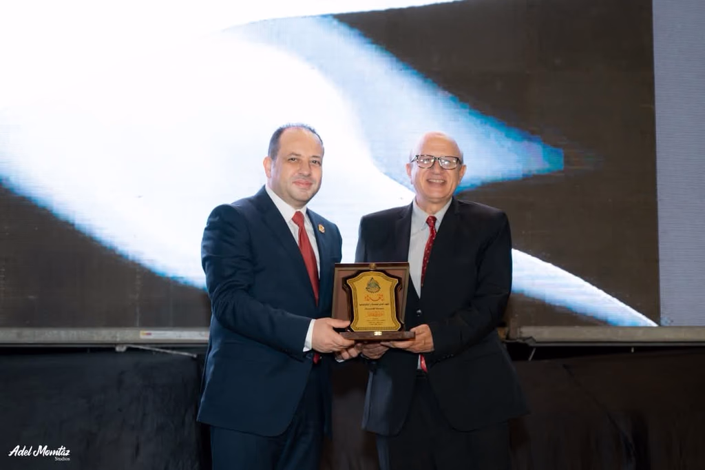  عميد المعهد العالي للهندسة والتكنولوجيا بدمياط الجديدة